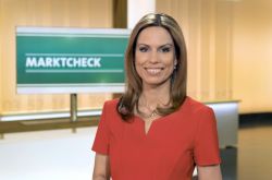 SÜDWESTRUNDFUNK
Marktcheck - Das Verbrauchermagazin
Hendrike Brenninkmeyer
© SWR/Alexander Kluge, honorarfrei - Verwendung gemäß der AGB im engen inhaltlichen, redaktionellen Zusammenhang mit genannter SWR-Sendung und bei Nennung "Bild: SWR/Alexander Kluge" (S2+). SWR-Presse/Bildkommunikation, Baden-Baden, Tel: 07221/929-26868, foto@swr.de Marktcheck